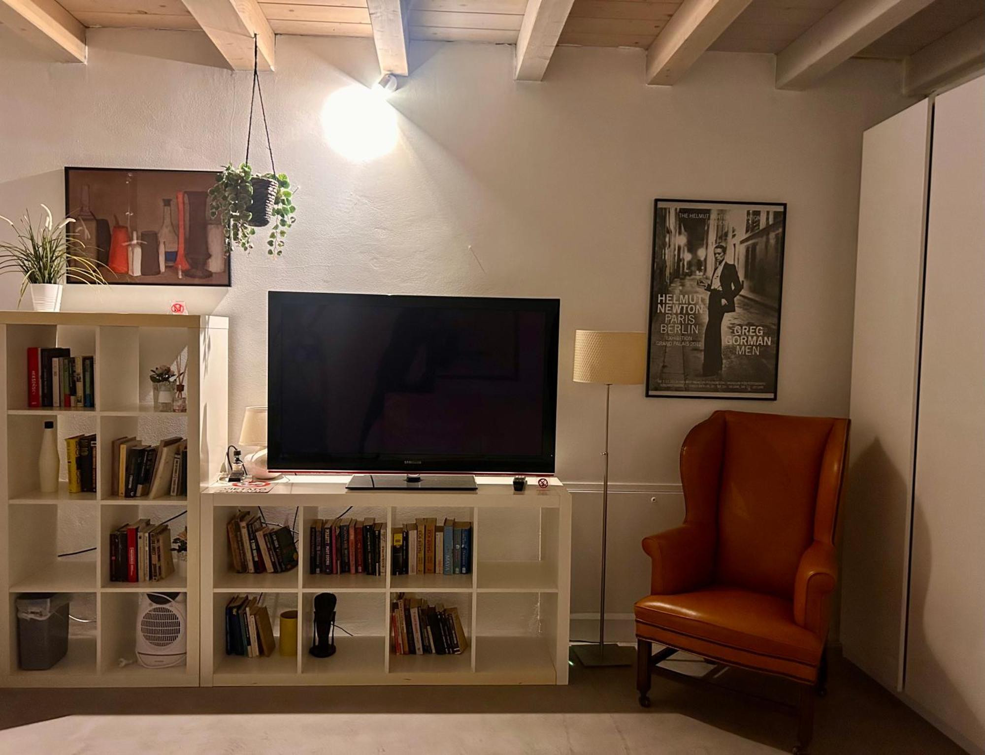 Loft Navigli With Private Garden, Milan